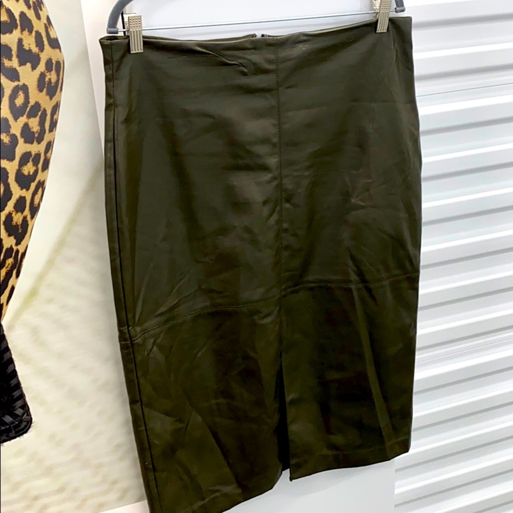 Eva Mendes  skirt
